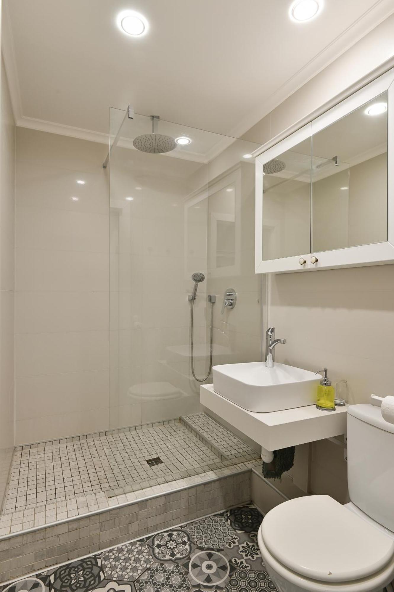 Loft Design Studio Apartment & Free Parking Riga Luaran gambar